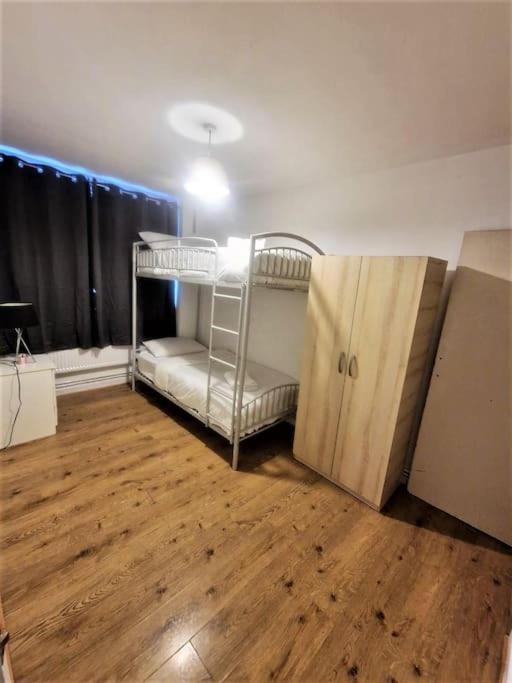 Appartamento Zone 1, 3bedroom With A Garden *
