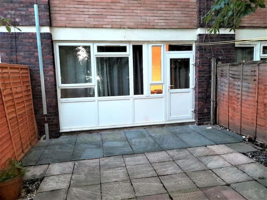 Appartamento Zone 1, 3bedroom With A Garden