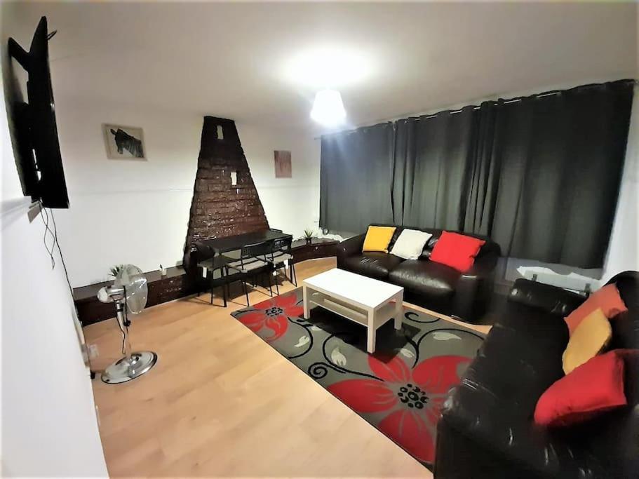 Appartamento Zone 1, 3bedroom With A Garden