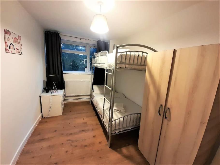 Appartamento Zone 1, 3bedroom With A Garden *